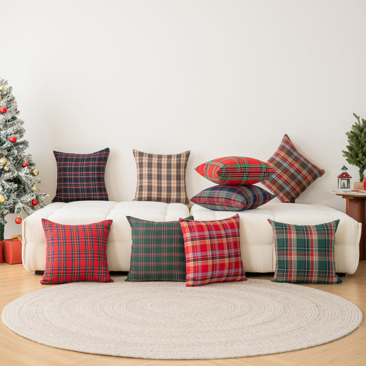 Huierxun Christmas Pillow Covers 18x18 Set of 2, Christmas Decorations Scottish Tartan Plaid Throw Pillow Cases Farmhouse Decorative Square Cushion Case for Sofa Couch Home Decor (Plaid F,18''x18'')